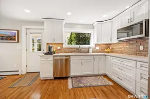 105 Guernseytown Rd, Watertown, CT 06795 - Photo 10