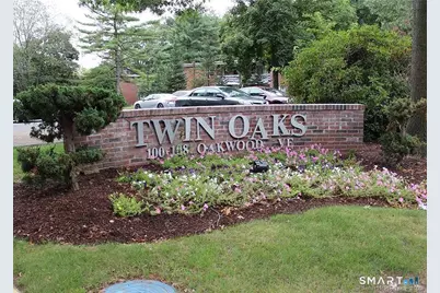 106 Oakwood Avenue #A1, West Hartford, CT 06119 - Photo 1