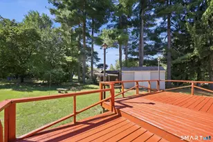 33 Spring Garden Rd, Enfield, CT 06082 - Photo 8