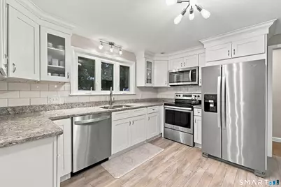 88 Parsons Drive, West Hartford, CT 06117 - Photo 10