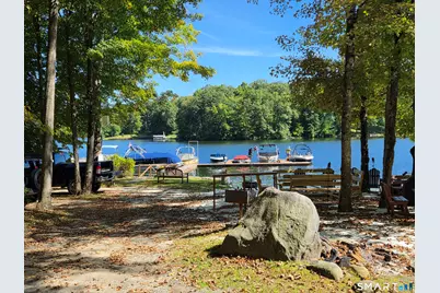 8 Signal Hill Road, Brookfield, CT 06804 - Photo 18