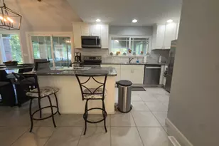 8 Signal Hill Rd, Brookfield, CT 06804 - Photo 6