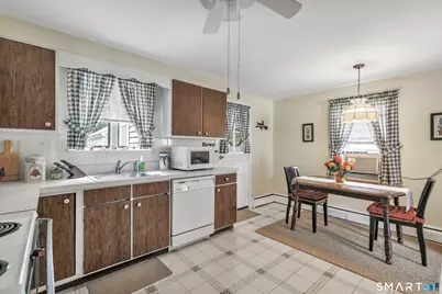 18 Peck Street, Milford, CT 06460 - Photo 24