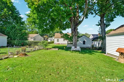 296 Ruth Street, Bridgeport, CT 06606 - Photo 32