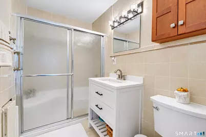 296 Ruth Street, Bridgeport, CT 06606 - Photo 16