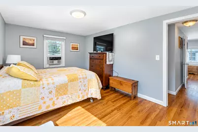 296 Ruth Street, Bridgeport, CT 06606 - Photo 18