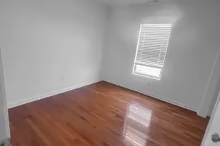 1042 Iranistan Ave, Bridgeport, CT 06604 - Photo 20