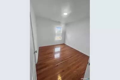 1042 Iranistan Avenue #3, Bridgeport, CT 06604 - Photo 12