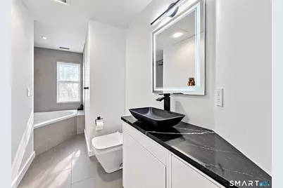 54 Saint Charles Avenue, Stamford, CT 06907 - Photo 18