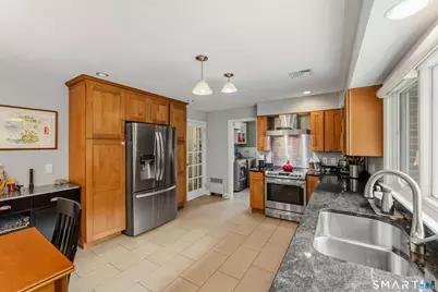 211 Old Farm Road, Fairfield, CT 06825 - Photo 12