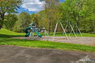 16 Esquire Dr, Manchester, CT 06042 - Photo 34