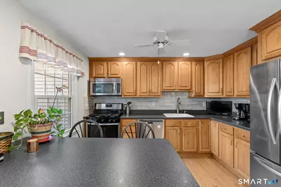 16 Esquire Drive #E, Manchester, CT 06042 - Photo 8