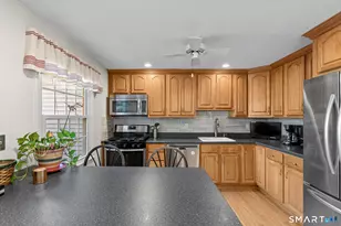 16 Esquire Dr, Manchester, CT 06042 - Photo 8