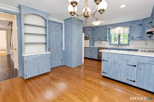 225 Westmont St, West Hartford, CT 06117 - Photo 16
