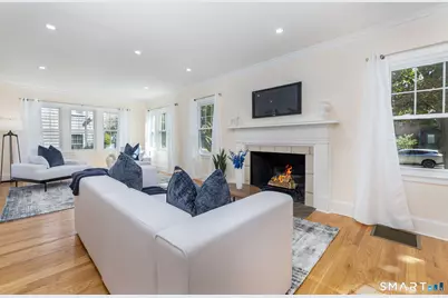 18 Eastview Street, West Hartford, CT 06107 - Photo 4