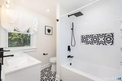 18 Eastview Street, West Hartford, CT 06107 - Photo 24