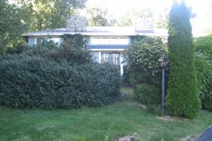 21 Terrace Dr, Montville, CT 06370 - Photo 2