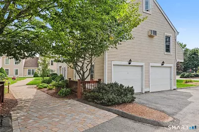 54 Rope Ferry Road #B39, Waterford, CT 06385 - Photo 2