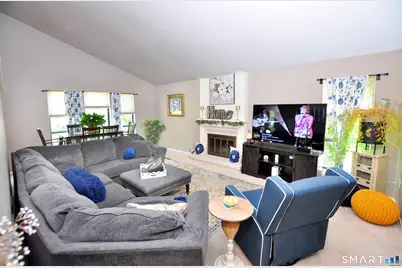 16 Applewood Lane #16, Avon, CT 06001 - Photo 6