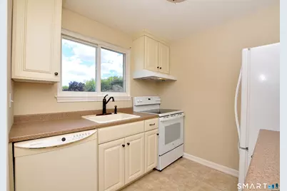 16 Seymour Road #8G, East Granby, CT 06026 - Photo 4