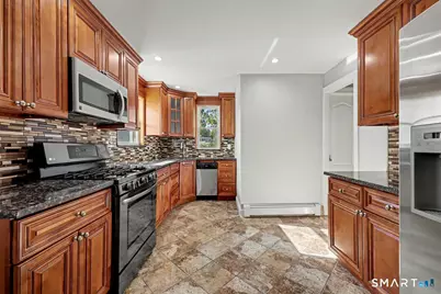210 Berwick Avenue, Fairfield, CT 06825 - Photo 4