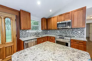 9 Old Hickory Ln, Branford, CT 06405 - Photo 8