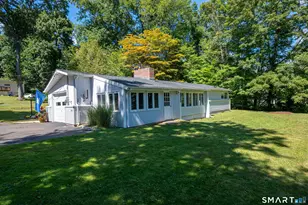 9 Old Hickory Ln, Branford, CT 06405 - Photo 4