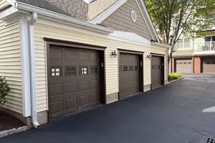 30 School House Dr, West Hartford, CT 06110 - Photo 28