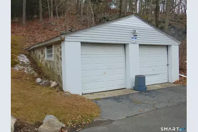 10 Old Waterbury Road, Middlebury, CT 06762 - Photo 8