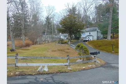 10 Old Waterbury Road, Middlebury, CT 06762 - Photo 1