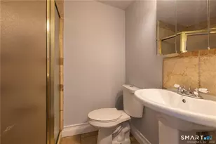 480 Ezra St, Bridgeport, CT 06606 - Photo 16