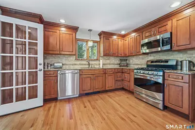 24 Bracewood Road, Waterbury, CT 06706 - Photo 6