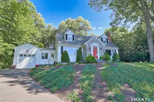 24 Bracewood Rd, Waterbury, CT 06706 - Photo 4