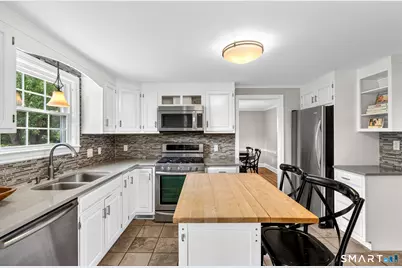 48 Wells Farm Drive, Wethersfield, CT 06109 - Photo 12