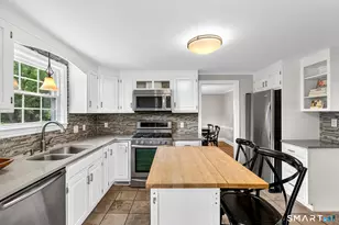 48 Wells Farm Dr, Wethersfield, CT 06109 - Photo 12