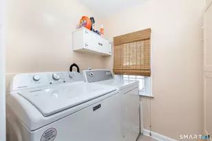 48 Ellsworth St, Newington, CT 06111 - Photo 16