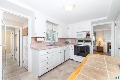 48 Ellsworth Street, Newington, CT 06111 - Photo 12