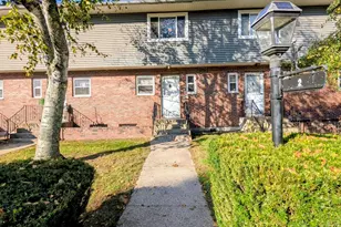 2 Camelot Dr, Bloomfield, CT 06002 - Photo 2
