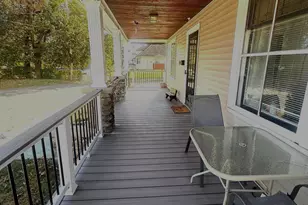 16 Holbrook Ct, Ansonia, CT 06401 - Photo 1