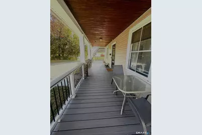 16 Holbrook Court, Ansonia, CT 06401 - Photo 2