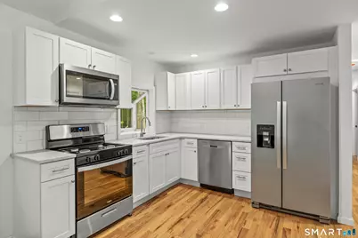 19 Fawn Drive, Woodbridge, CT 06525 - Photo 6