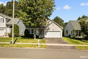 43 Pepper Bush Ln, Newington, CT 06111 - Photo 6