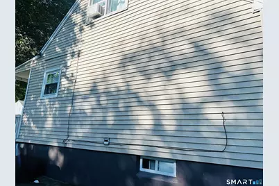 85 Pershing Street, Hartford, CT 06112 - Photo 2