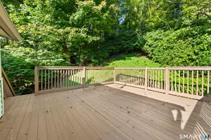 33 Monroe St, Shelton, CT 06484 - Photo 6