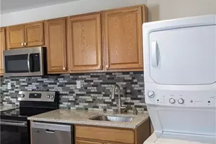 23 1/2 1st St, Norwalk, CT 06855 - Photo 8