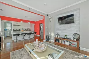 8 Erwin Pl, New Britain, CT 06051 - Photo 6