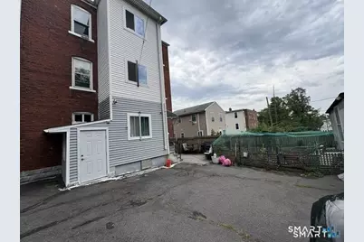 8 Erwin Place #3rd Floor, New Britain, CT 06051 - Photo 2