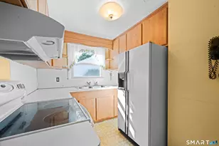 17 Edward St, Enfield, CT 06082 - Photo 10