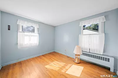 17 Edward Street, Enfield, CT 06082 - Photo 16