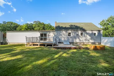5 Belinda Lane, Enfield, CT 06082 - Photo 2
